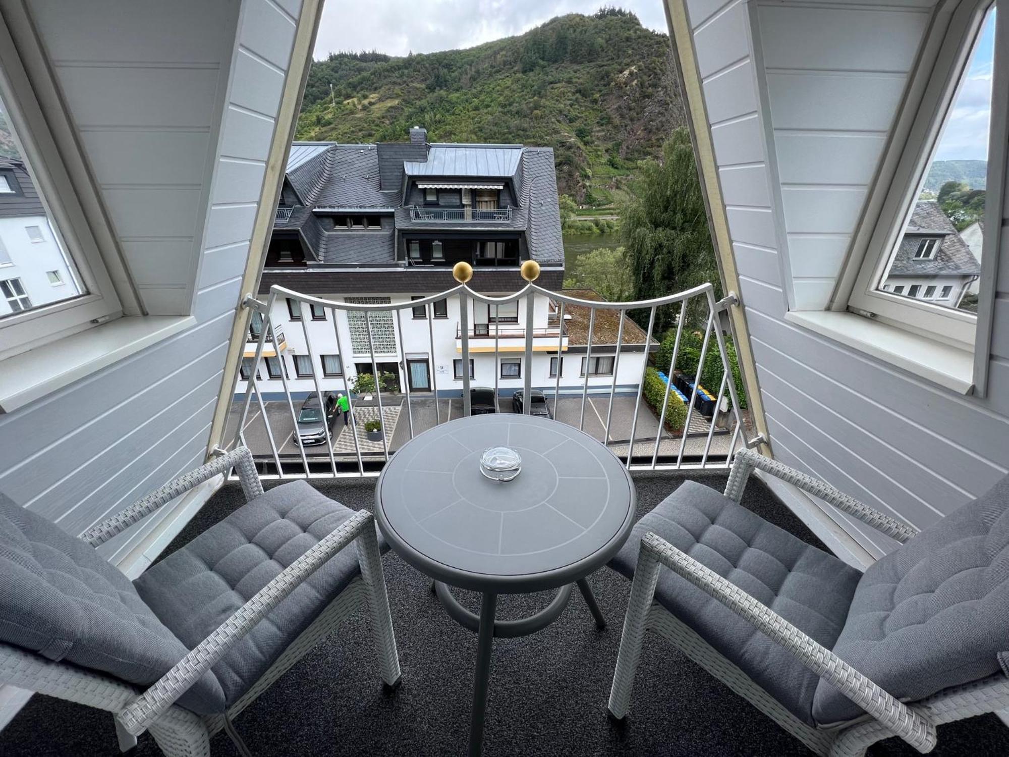 Отель Haus Erholung Кохем Экстерьер фото
